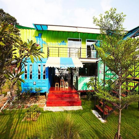 Wh Hostel 방콕 외부 사진