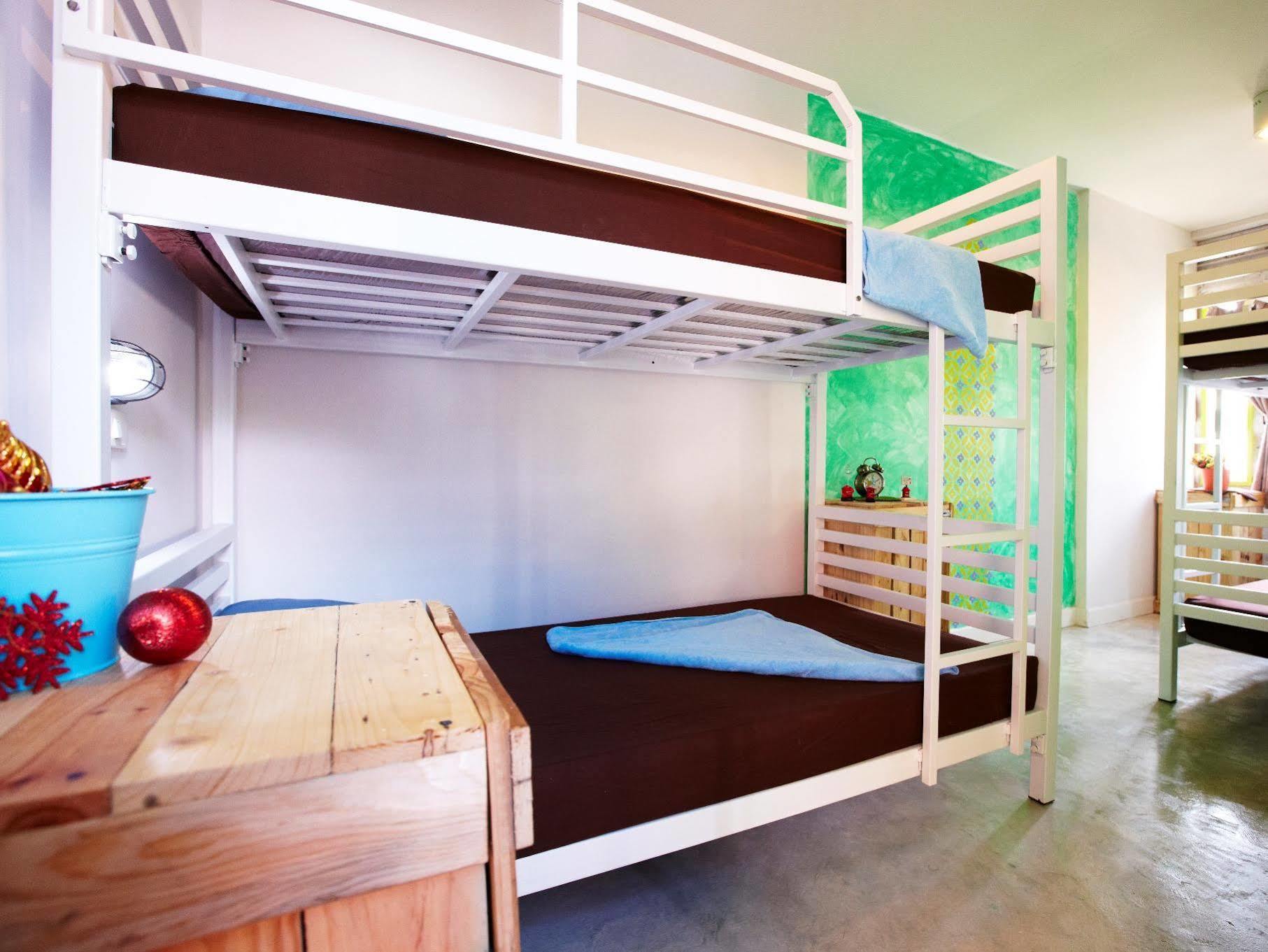 Wh Hostel 방콕 외부 사진
